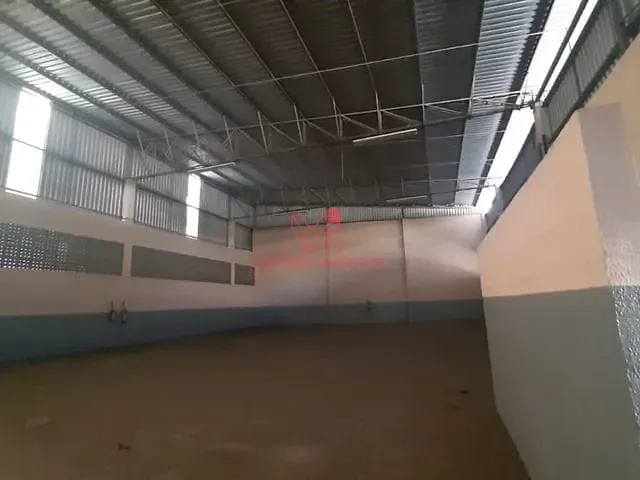 Loja com 2500m², para alugar, no bairro Jardim Marilandia em Vila Velha