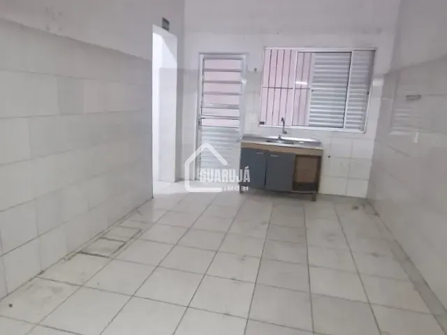 Loja para alugar, no bairro Jardim Santense (Vicente de Carvalho) em Guarujá