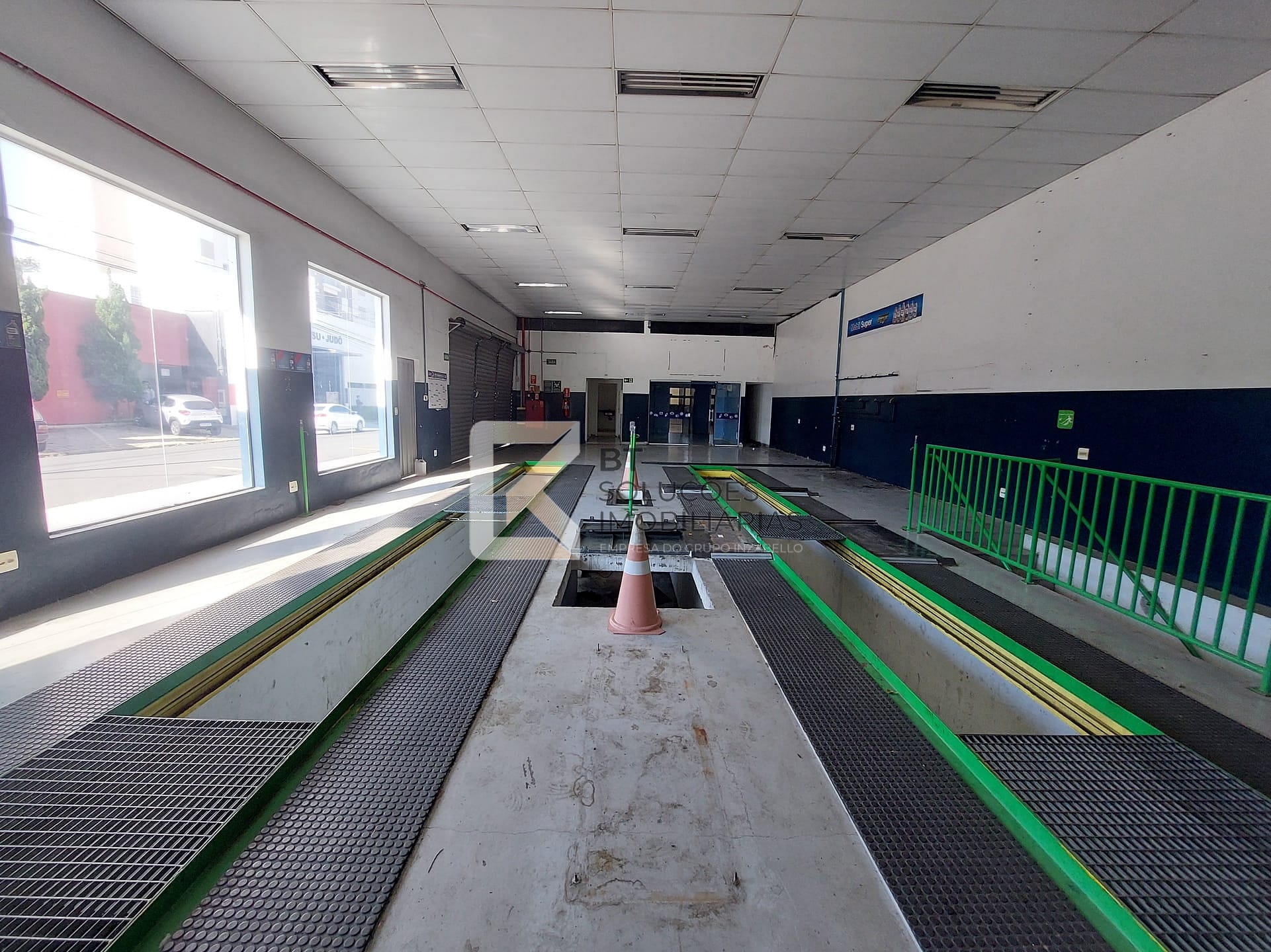 Prédio Inteiro para alugar, 1150m² - Foto 12