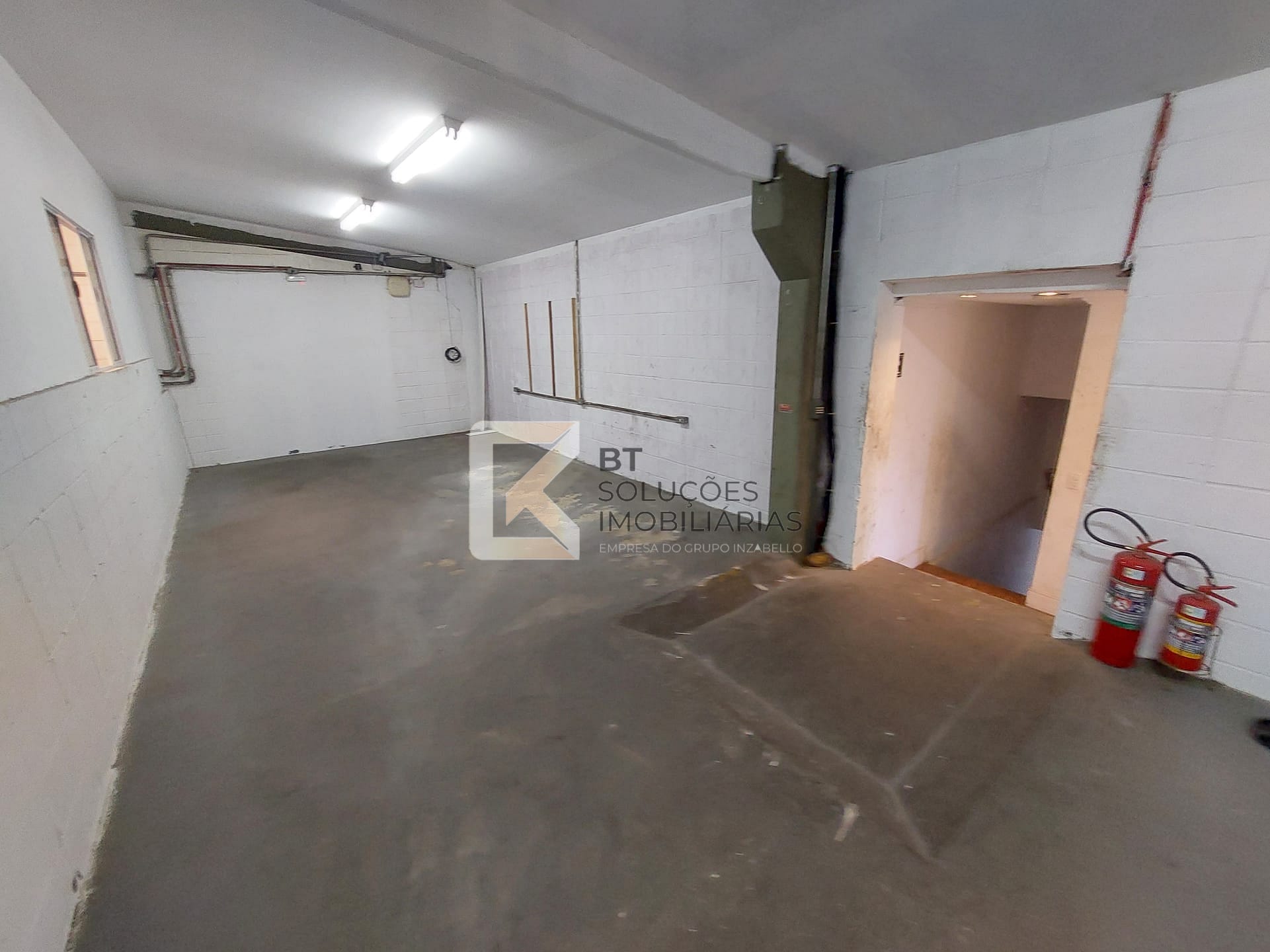 Prédio Inteiro para alugar, 1150m² - Foto 35
