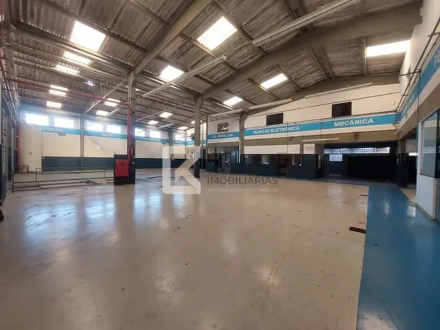 Loja com 1350m², para alugar, no bairro Distrito Industrial João Narezzi em Indaiatuba