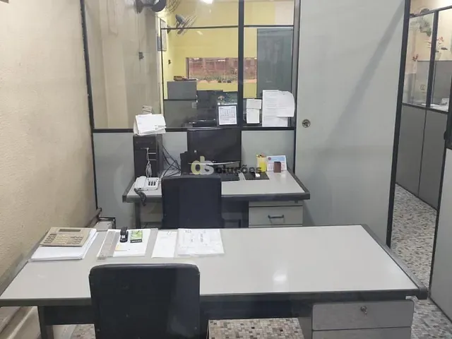 Loja à venda, no bairro Liberdade em São Paulo