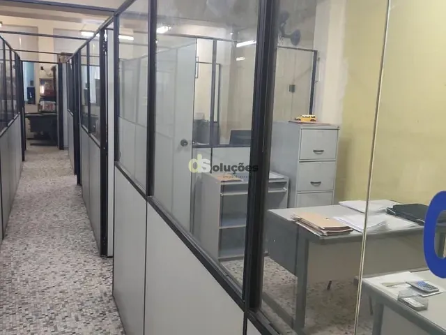 Loja à venda, no bairro Liberdade em São Paulo