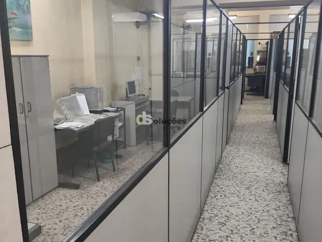 Loja à venda, no bairro Liberdade em São Paulo