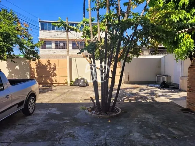 Loja com 230m², à venda, no bairro Penha em Rio de Janeiro