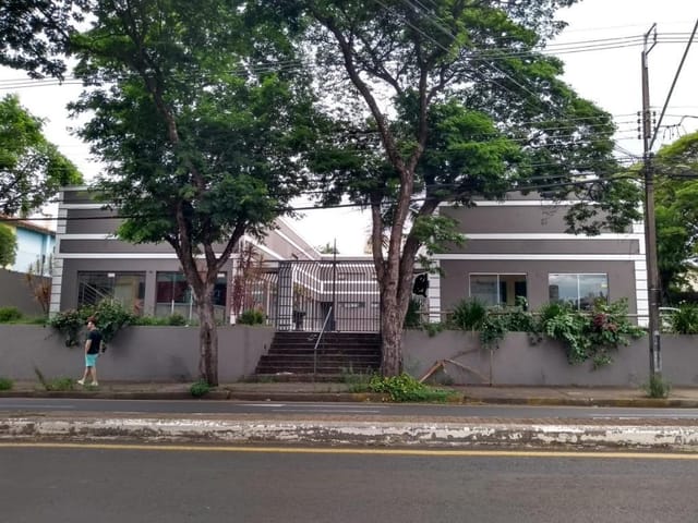 Loja com 1100m², para alugar, no bairro Vitória em Londrina