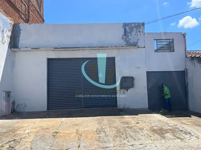 Prédio com 200m², à venda, no bairro JARDIM DAS ESTAÇÕES (VILA XAVIER) em ARARAQUARA
