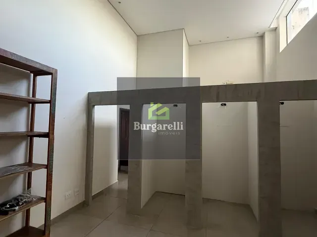 Loja para alugar, no bairro Centro em Lavras