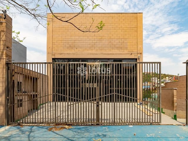 Loja com 324m², para alugar, no bairro Portais (Polvilho) em Cajamar