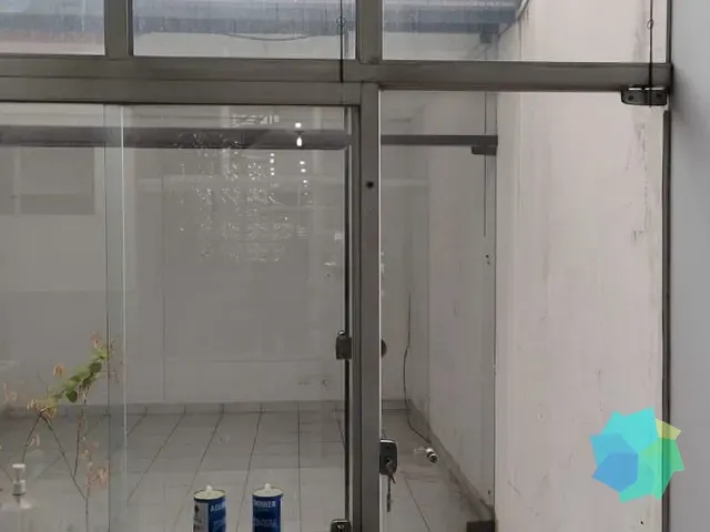 Loja com 100m², para alugar, no bairro Centro em Salto