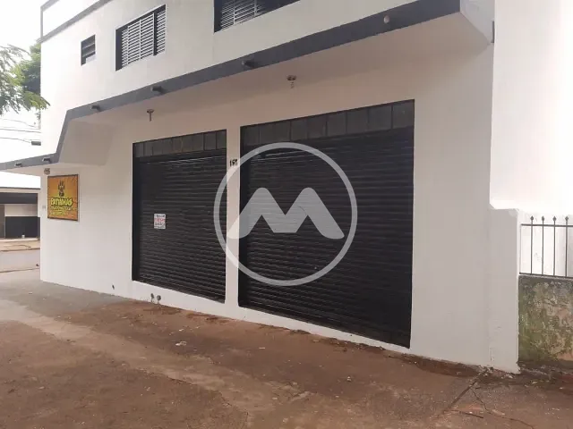 Loja com 50m², para alugar, no bairro Zona 01 em Cianorte