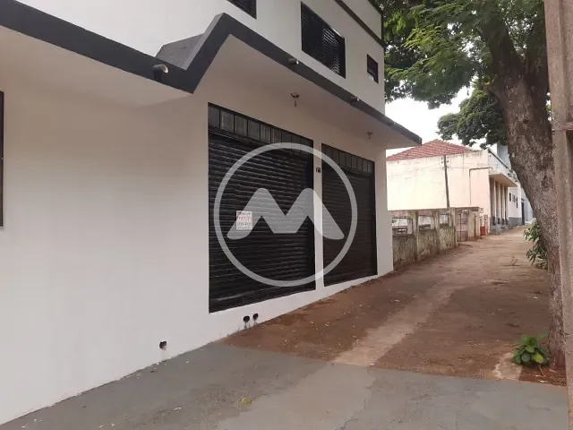 Loja com 50m², para alugar, no bairro Zona 01 em Cianorte