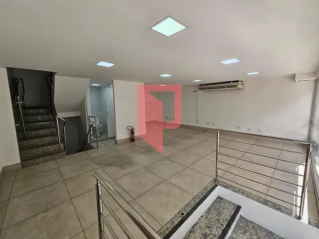 Loja com 219m², para alugar, no bairro Centro em Belo Horizonte