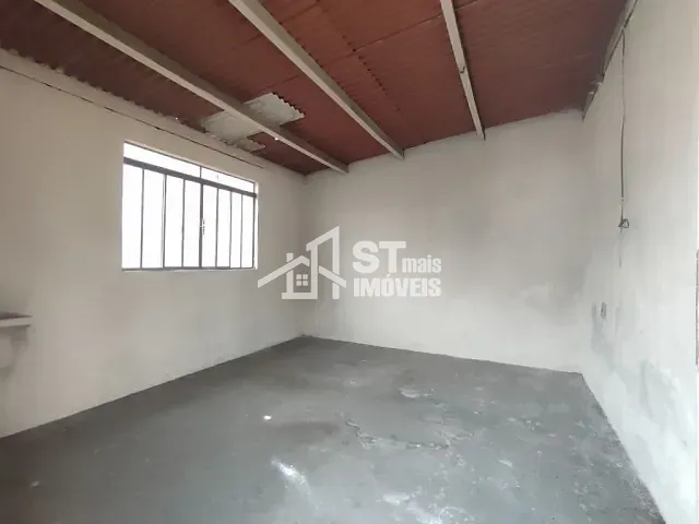 Loja com 2650m², para alugar, no bairro Andradas em Andradas