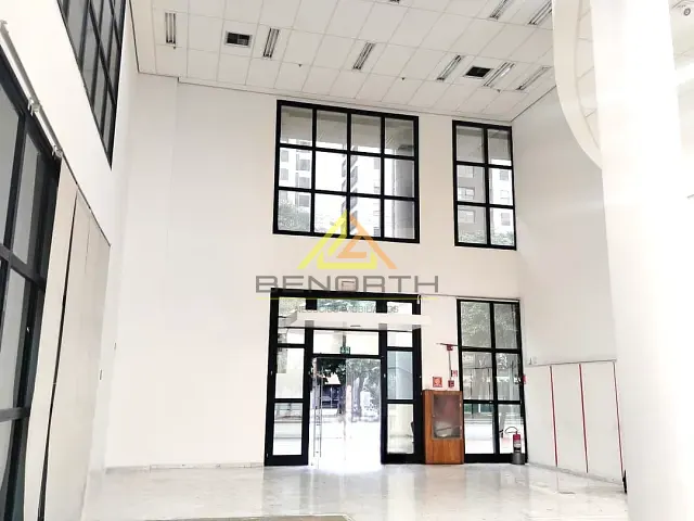 Loja com 600m², para alugar, no bairro Brooklin em São Paulo