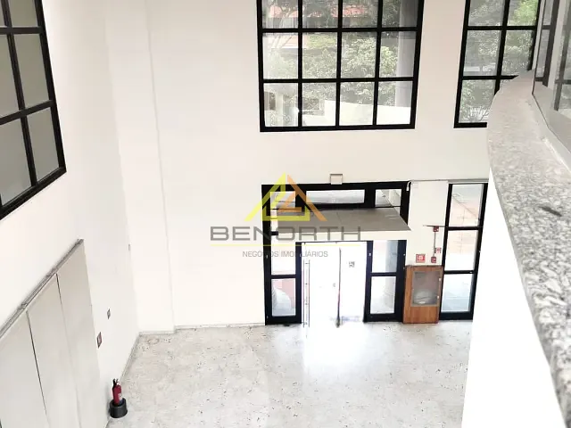 Loja com 600m², para alugar, no bairro Brooklin em São Paulo