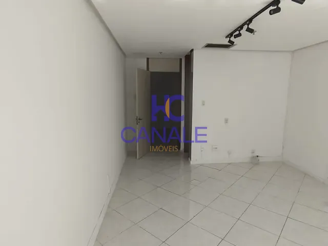 Sala com 49m², à venda, no bairro BARRA DA TIJUCA em Rio De Janeiro