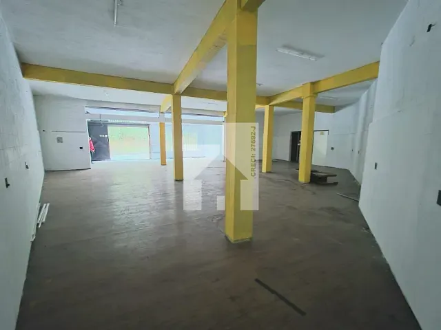 Loja com 230m², para alugar, no bairro Jardim Caçula em Jundiaí