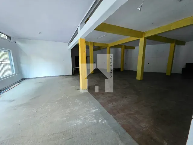 Loja com 230m², para alugar, no bairro Jardim Caçula em Jundiaí