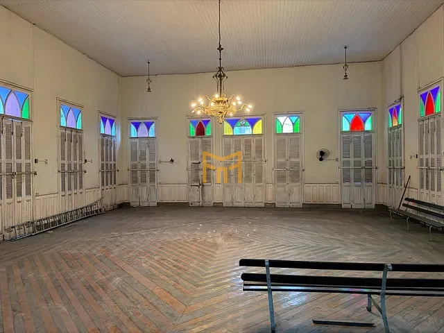 Loja para alugar, no bairro Batista Campos em Belém