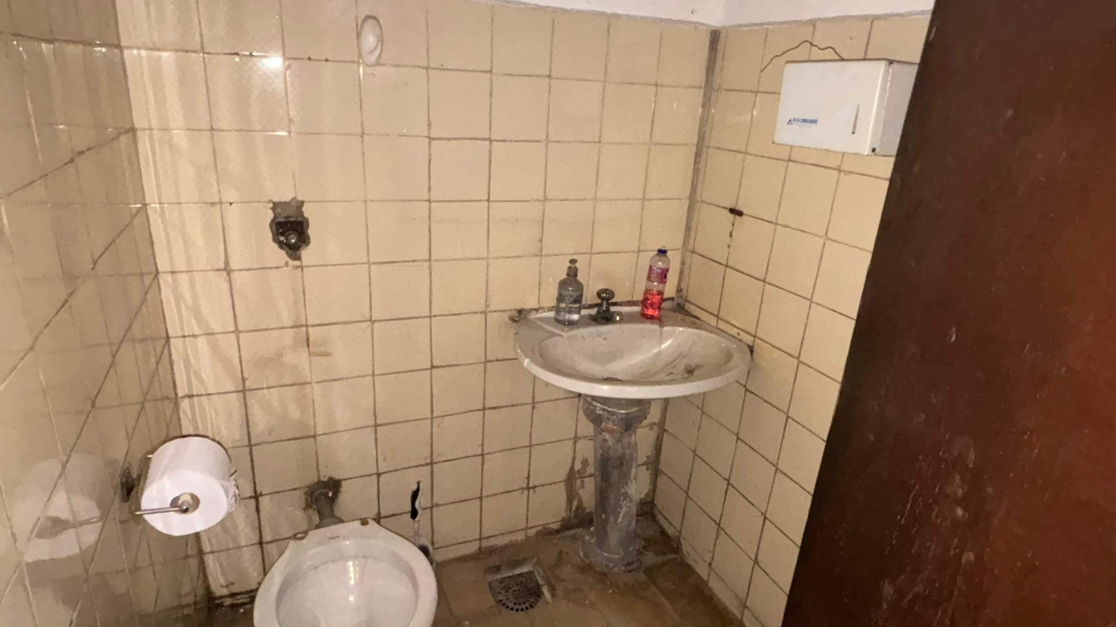 Loja comercial para alugar com 180 m² no Bairro Carlos Prates em Belo Horizonte/MG