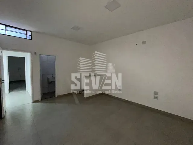 Loja com 120m², para alugar, no bairro Vila Santa Tereza em Bauru