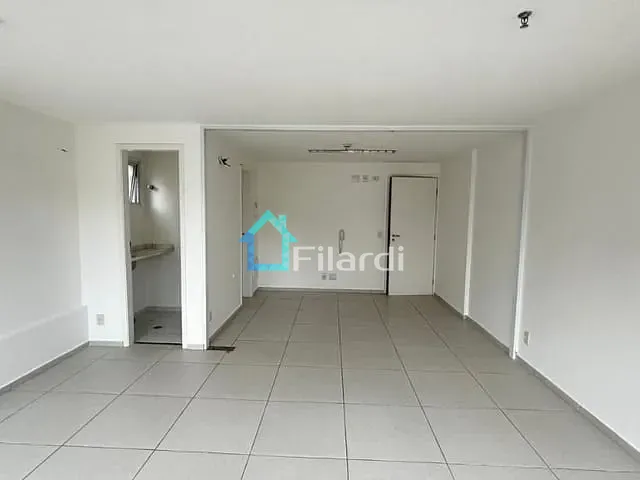 Loja para alugar, no bairro Pinheiros em São Paulo
