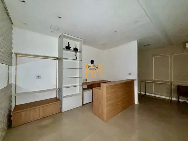 Loja para alugar, no bairro Umarizal em Belém