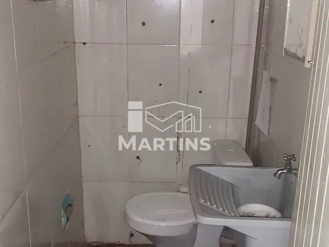 Loja para alugar, no bairro Jardim Santa Tereza em Embu das Artes