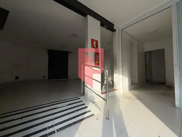 Loja com 70m², para alugar, no bairro Nova Cachoeirinha em Belo Horizonte