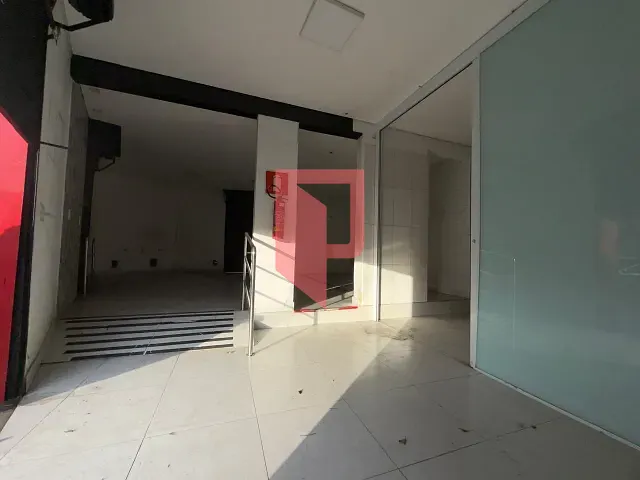 Loja com 70m², para alugar, no bairro Nova Cachoeirinha em Belo Horizonte