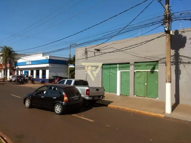 Loja com 334m², para alugar, no bairro Vila Mariana em Ribeirão Preto