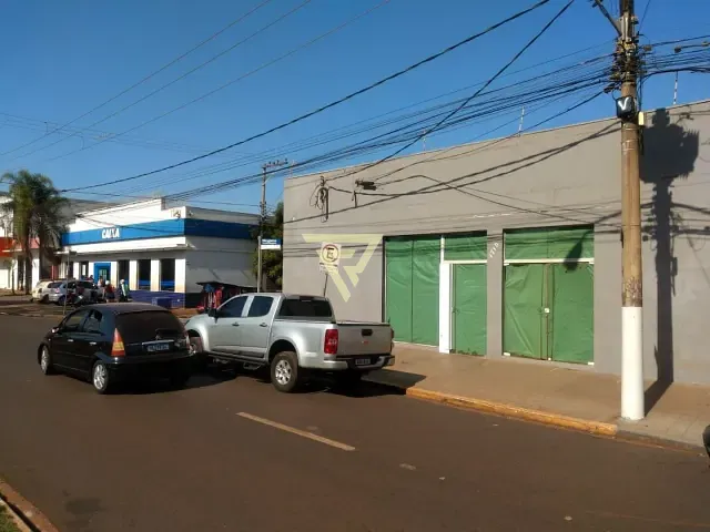 Loja com 334m², para alugar, no bairro Vila Mariana em Ribeirão Preto