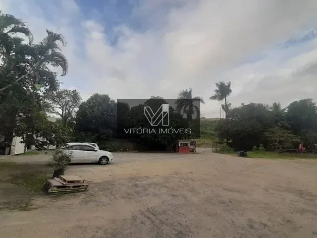 Loja com 5000m², para alugar, no bairro BR em Viana