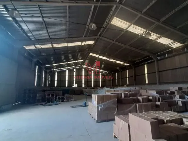 Loja com 5000m², para alugar, no bairro BR em Viana