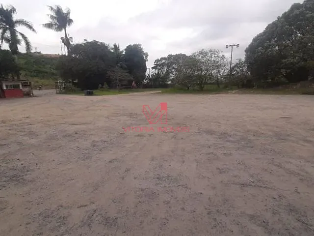 Loja com 5000m², para alugar, no bairro BR em Viana