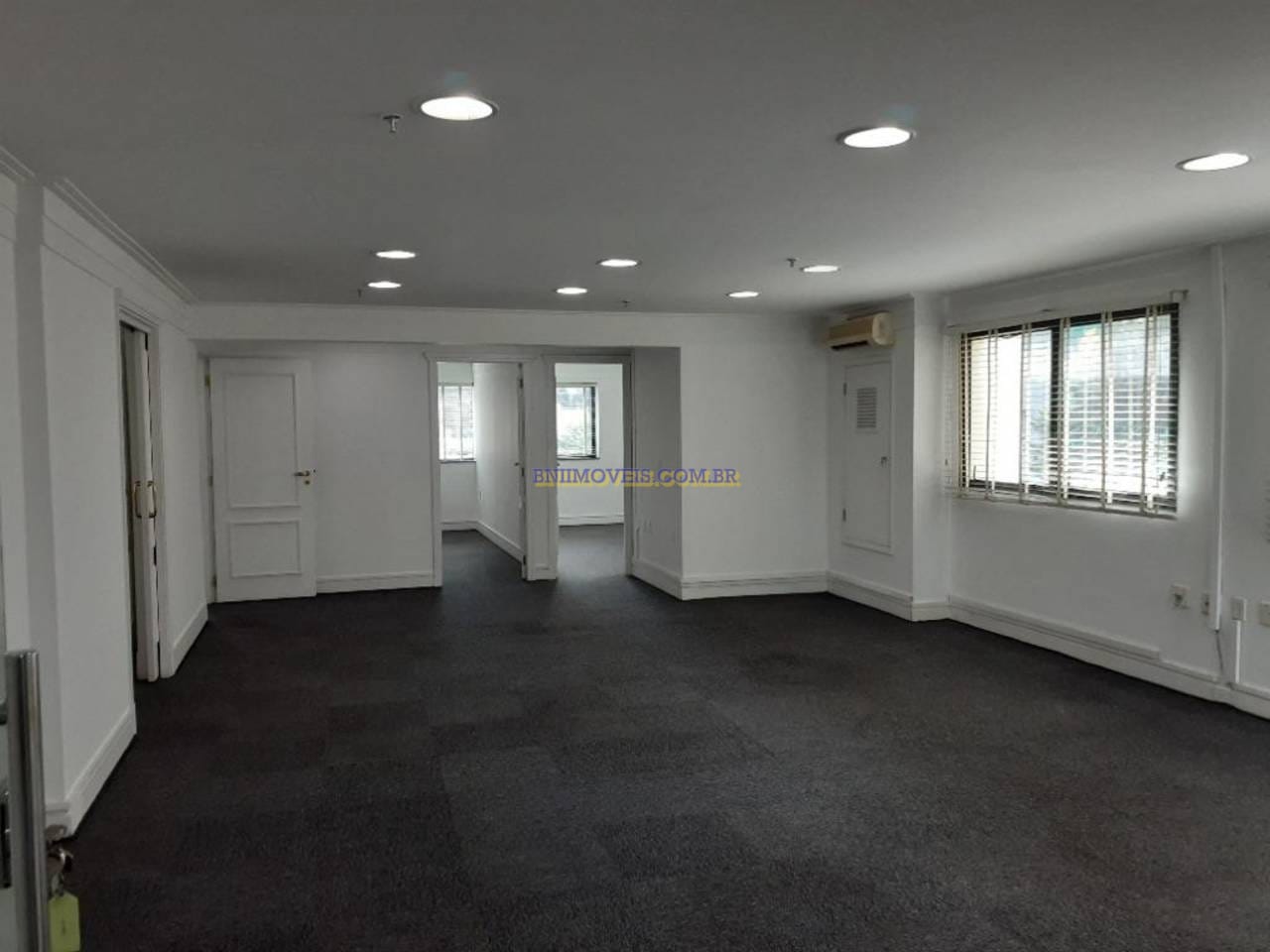 Loja-Salão, 12152 m² - Foto 1
