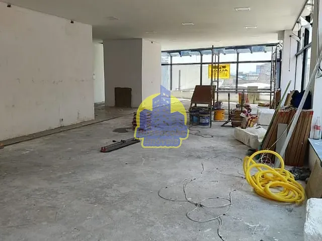 Loja com 156m², para alugar, no bairro Jardim São Pedro em Carapicuíba