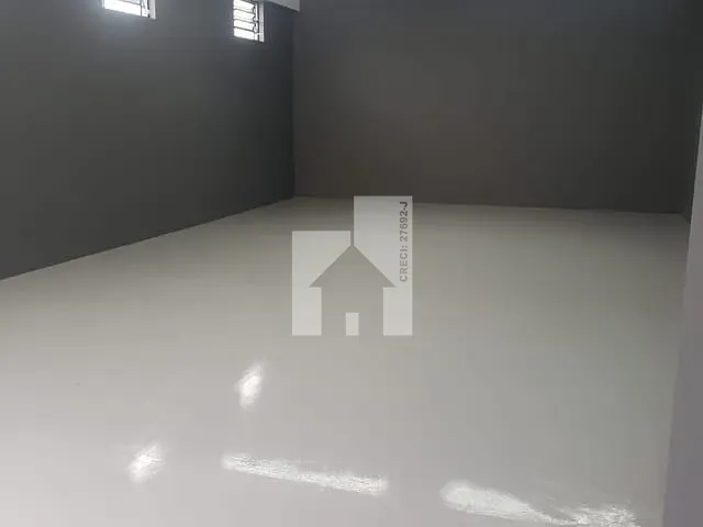 Loja com 220m², para alugar, no bairro Vila Vianelo em Jundiaí