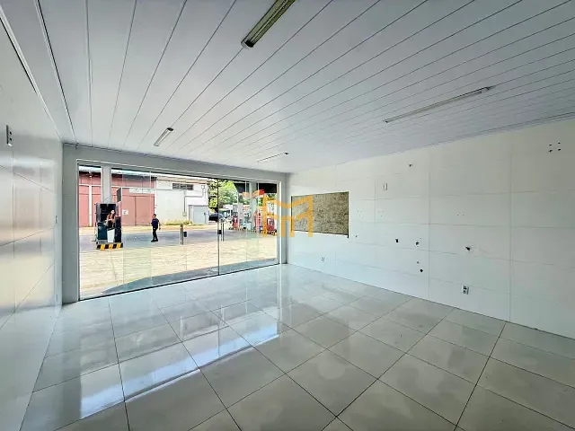 Loja para alugar, no bairro Coqueiro em Ananindeua