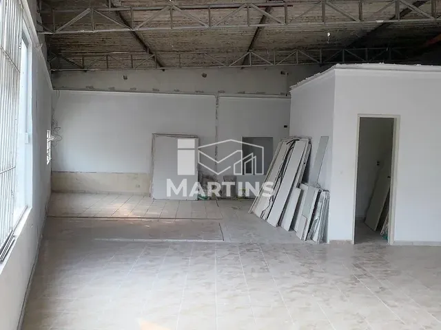 Loja para alugar, no bairro Jardim Santa Tereza em Embu das Artes