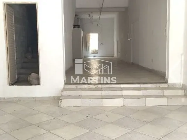 Loja para alugar, no bairro Parque Pinheiros em Taboão da Serra
