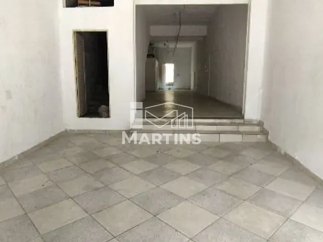 Loja para alugar, no bairro Parque Pinheiros em Taboão da Serra