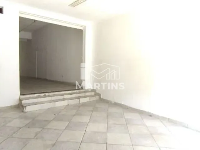 Loja para alugar, no bairro Parque Pinheiros em Taboão da Serra
