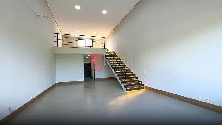 Loja / Salão / Ponto Comercial  para aluguel, 113m² — foto 2 de 8