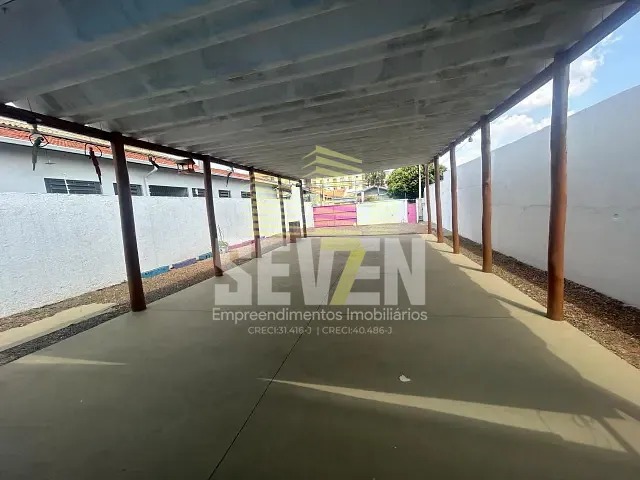 Loja com 484m², à venda, no bairro Vila Cardia em Bauru