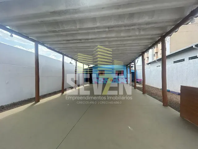 Loja com 484m², à venda, no bairro Vila Cardia em Bauru