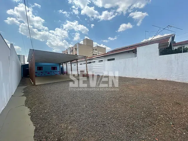Loja com 484m², à venda, no bairro Vila Cardia em Bauru