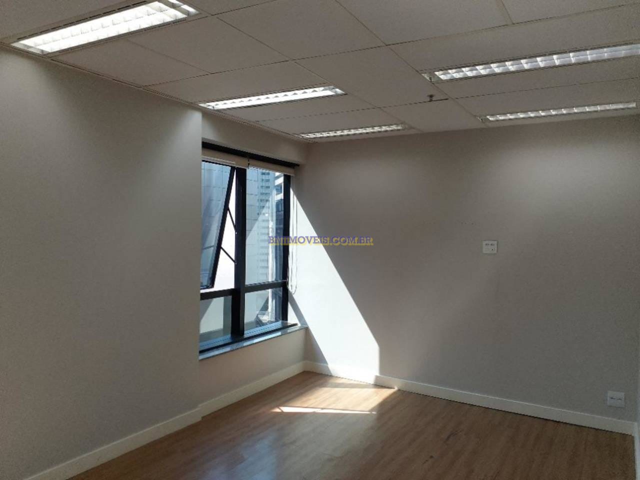 Loja-Salão, 93 m² - Foto 1