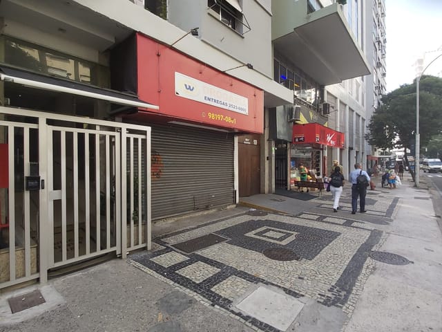 Foto do Loja - Loja para Locação em Copacabana: 60m² com Estrutura para Farmácia ou Outros Comércios | GrupoApi